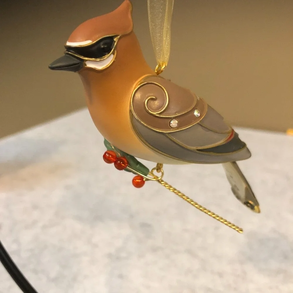 Hallmark Keepsake~2013 Cedar Waxwing~The Beauty of Birds Ornament~ 9th in Series